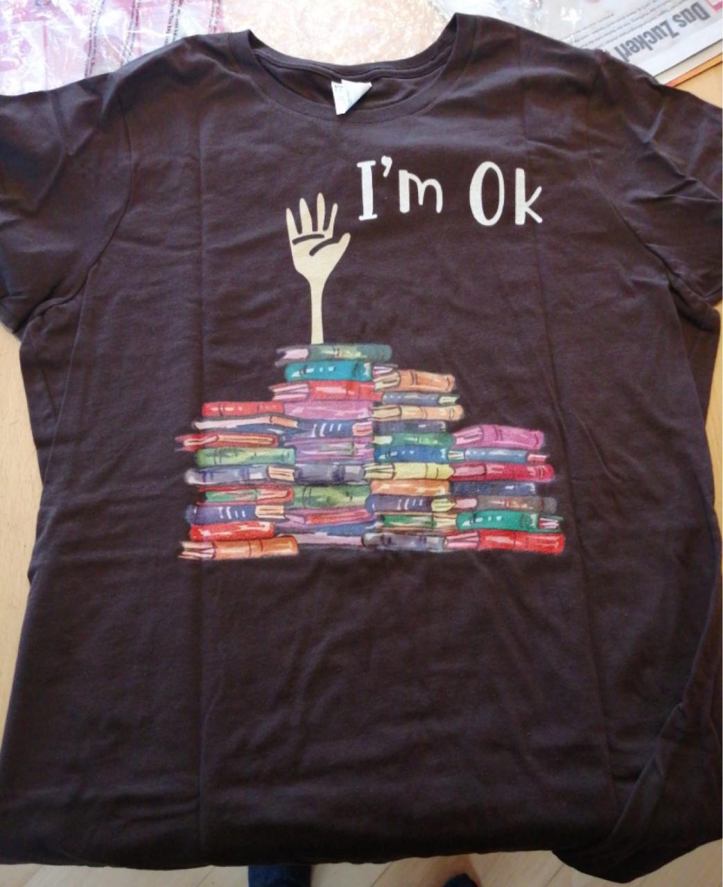 Foto T-Shirt mit Büchern